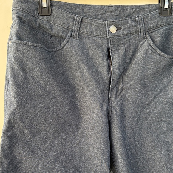 Men's Classic Blue Jeans - Picture 3 of 5